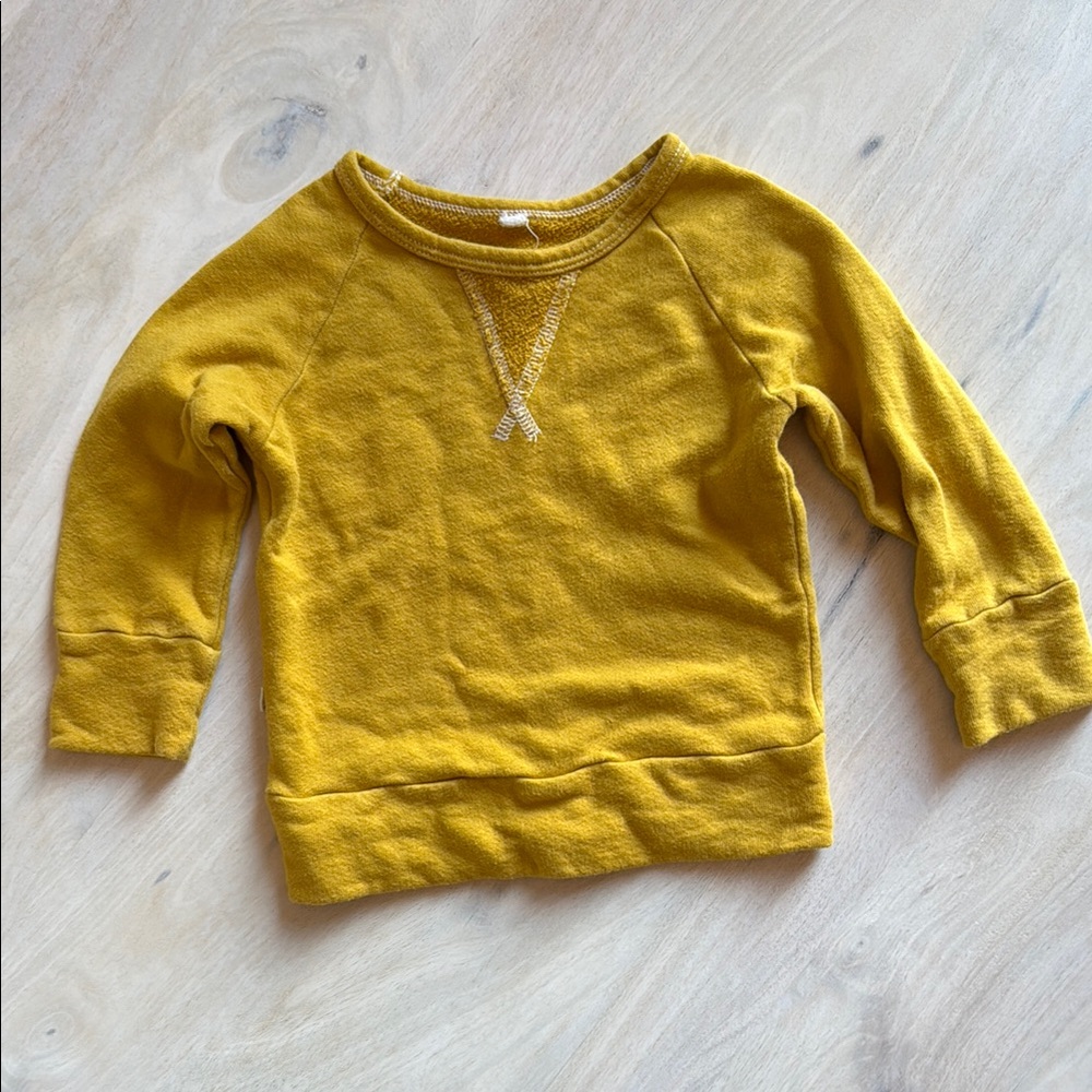 VGUC CHILDHOODS CLOTHING crewneck pullover SZ 18-24 mustard yellow